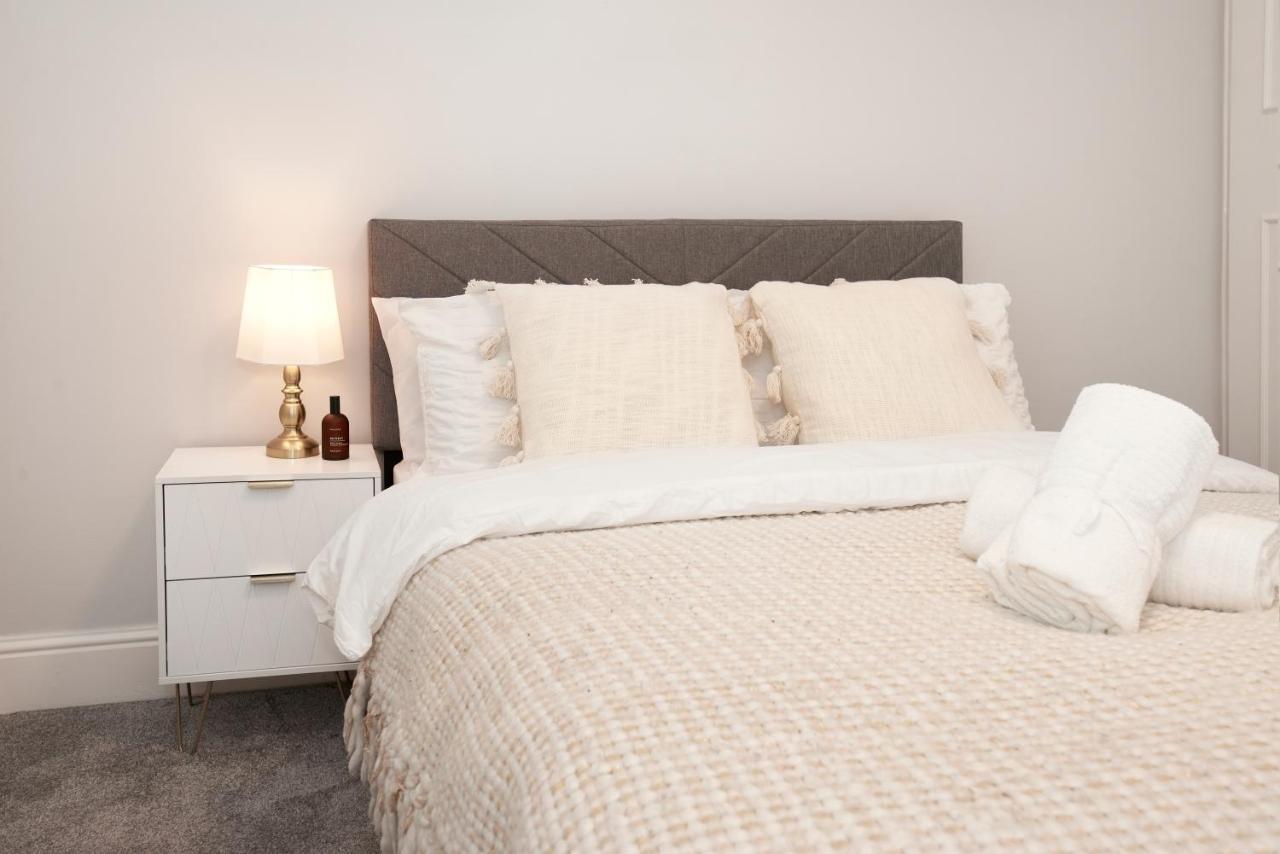 Excellent, Three Bedroom North London Apartment With Free Parking Екстер'єр фото